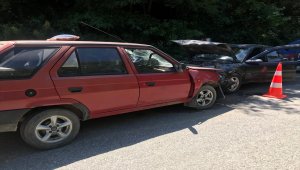 Düzce'de iki otomobil çarpıştı: 4 yaralı