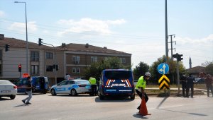 Düzce'de otomobille çarpışan motosiklet sürücüsü öldü