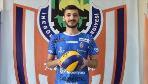 Efeler Ligi ekibi İnegöl Belediyespor, Umut Özdemir'i transfer etti