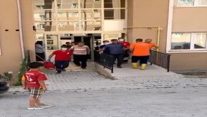 Elazığ'da 8'inci kattan düşen asansör kabinindeki kişi yaralandı
