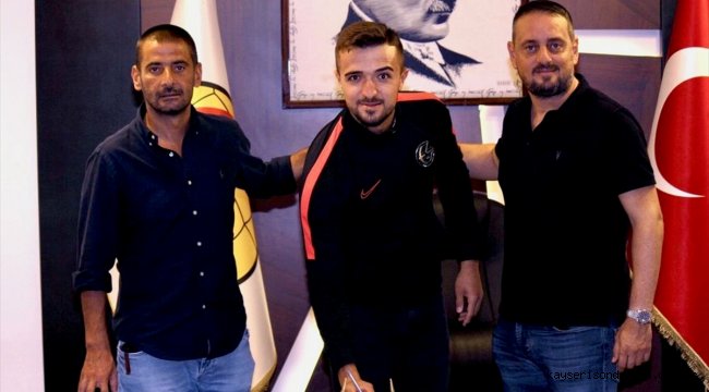 Eskişehirspor, kaleci Melih Ağa ile sözleşme yeniledi