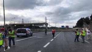 Eyüpsultan'da Hasdal-Kemerburgaz yolunda üst geçit çöktü