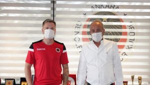 Gençlerbirliği, İsveçli sağ bek Johansson'u kadrosuna kattı