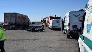 GÜNCELLEME - Ankara'da gurbetçi aile kaza yaptı: 5 ölü