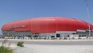 Hatay'da yapımı süren yeni statta sona gelindi