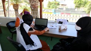 Hatay ve Şanlıurfa'daki Suriyeli ailelere gıda ve hijyen seti yardımı