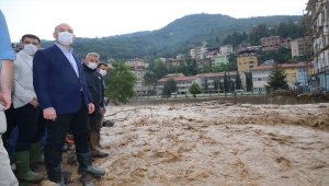 İçişleri Bakanı Soylu: "(Dereli ilçesinde) Burada kullanılabilir durumda tek bir dükkan yok, hepsi tamamen tarumar olmuş. Devletimiz bütün gücüyle beraber hem buradaki yaraları saracaktır hem de vatandaşımızın yanında olacaktır."