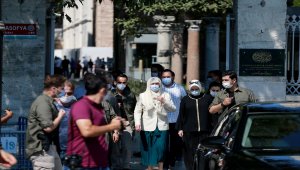 İYİ Parti Genel Başkanı Akşener, Ayasofya-i Kebir Cami-i Şerifi'ni ziyaret etti