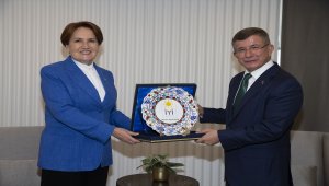 İYİ Parti Genel Başkanı Akşener'den Davutoğlu'na ziyaret
