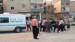 Kahramanmaraş'ta eşi tarafından öldürülen kadın toprağa verildi