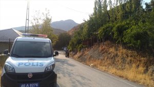 Kahramanmaraş'ta eşini öldürdüğü iddia edilen kişinin yakalanmasına çalışılıyor