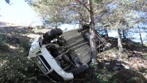 Kastamonu'da düğünden dönen aile kaza yaptı: 2 ölü, 4 yaralı