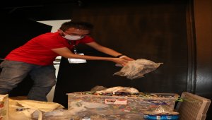 Kastamonu'da öğrenciler bilim kampına topladıkları atık pillerle katıldı