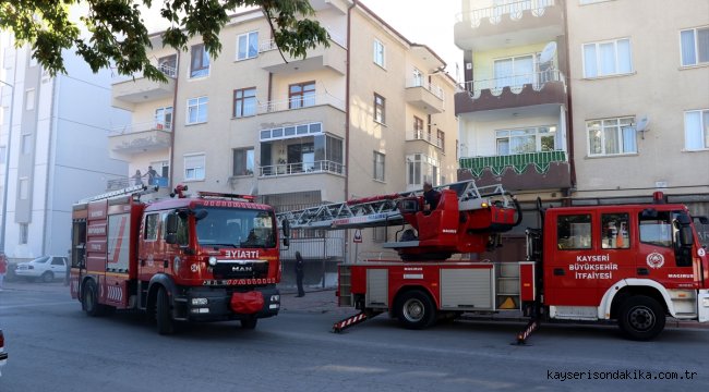 Kayseri'de ateşle oynayan çocuklar apartmanda yangın çıkardı
