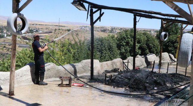 Kayseri'de iş yerini ateşe veren kişi gözaltına alındı