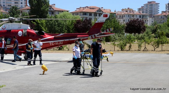 Kayseri'de otomobil devrildi: 1 ölü, 3 yaralı