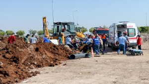 Kilis'te göçük altında kalan işçi yaralandı