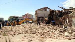 Kırklareli'nde tarihi un fabrikasının çatısı ve duvarları çöktü