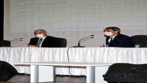 Kırşehir Valisi Akın, düğün ve taziyelerde Kovid-19 mücadelesi için muhtarlardan destek istedi