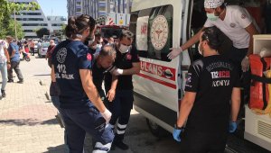 Konya'da, bir iş yerinde doğal gaz patlaması meydana geldi, bölgeye çok sayıda itfaiye ve sağlık ekibi sevk edildi.