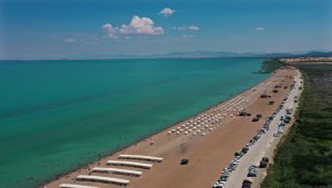 Konya'daki Karaburun Plajı'nda hafta sonu yoğunluğu