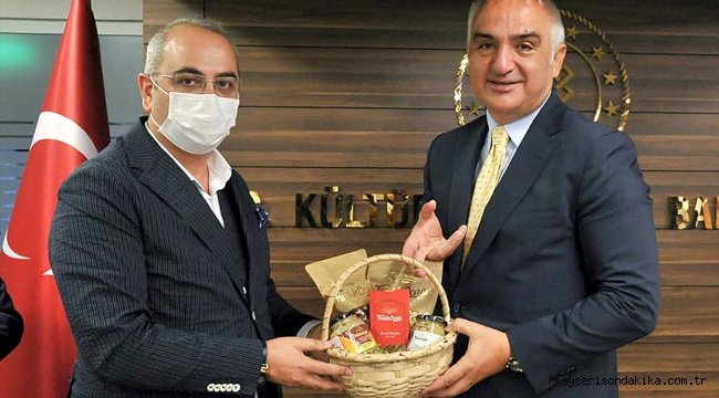 Kültür ve Turizm Bakanı Ersoy'dan "gastronomi turizmi" mesajı: