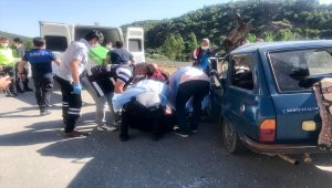 Kütahya'da otomobil ile motosiklet çarpıştı: 2 ölü, 2 yaralı