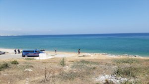 Mersin'de denize giren kadın kayboldu