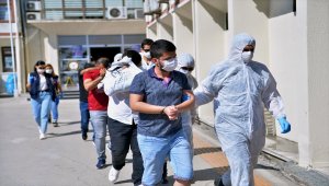 Mersin'de günübirlik evlere fuhuş operasyonu: 21 gözaltı