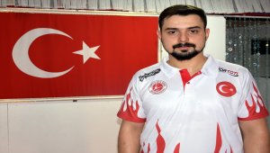 Milli kick boksçu kardeşler turnuvalara hazırlanıyor