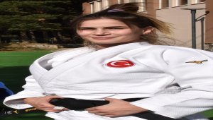 Milli sporcu Gülkader, arkadaşlarını kıskanarak başladığı judoda zirveyi hedefliyor