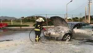 Muğla'da akaryakıt istasyonunda alev alan otomobilde hasar oluştu