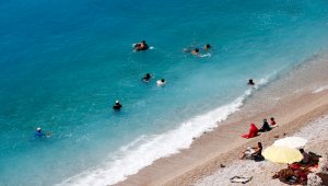 Muğla plajlarında sıcak hava yoğunluğu