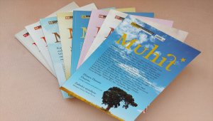 "Muhit" dergisinden yaşayan çınar "Hüsrev Hatemi" dosyası