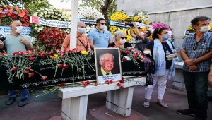 Oyuncu Üstün Asutay son yolculuğuna uğurlandı
