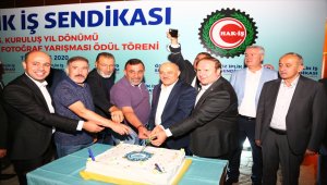 Öz İplik İş Sendikası 43. kuruluş yıl dönümünü kutladı
