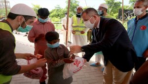 Pakistan'da kurban hisseleri ihtiyaç sahiplerine ulaştırıldı