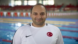 Paralimpik Yüzme Milli Takımı'nın olimpiyatlarda hedefi altın madalya 
