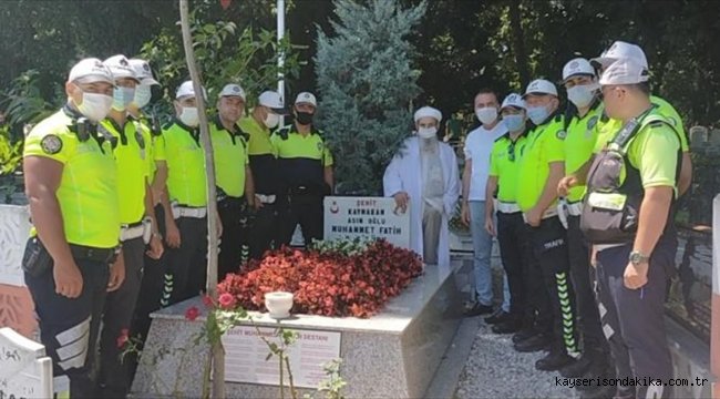 Polislerden şehit kaymakam Safitürk ve 15 Temmuz şehidi Gökbayrak'ın mezarlarına ziyaret