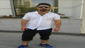 Şanlıurfa'da 2 otomobilin çarptığı motosiklet sürücüsü öldü 