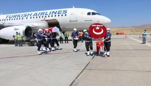 Şehit polis memuru Hakan Çetinkol son yolculuğuna uğurlandı