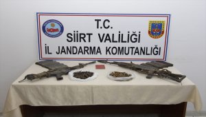 Siirt'te 2 teröristin etkisiz hale getirildiği bölgede silah ve mühimmat ele geçirildi