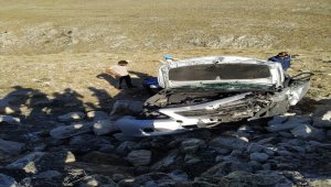 Sivas'ta iki otomobil çarpıştı: 4 yaralı