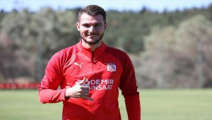 Sivasspor, Robin Yalçın'ı kadrosuna kattı