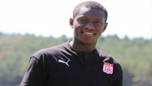 Sivasspor'un yeni transferi Max Gradel: "Gol atmak ve attırmak için geldim"
