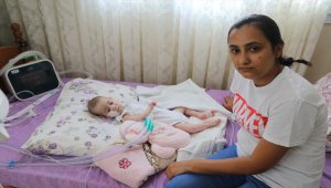 SMA hastası Umut Kayra'nın ailesinin ilaç mutluluğu