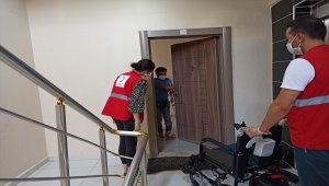 Suriyeli Muhammed'in akülü araç sevinci