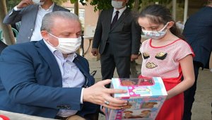 TBMM Başkanı Şentop'dan çocuklara bayram hediyesi