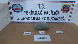Tekirdağ'da bir otomobilde 1 kilogram sentetik uyuşturucu ele geçirildi
