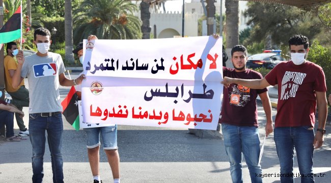 Trablus'ta, ağırlaşan yaşam şartları ve Hafter'in petrol blokajı protesto edildi
